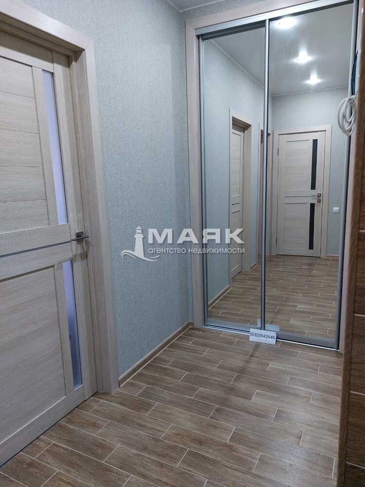 1-к. квартира 37 кв.м, 2/9