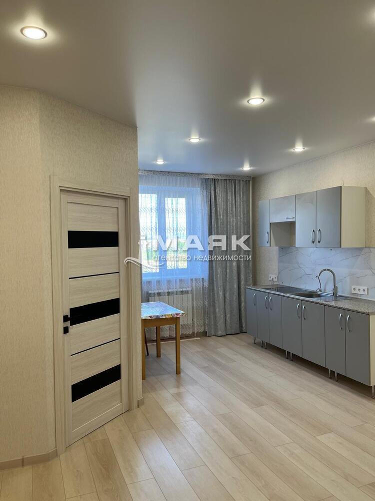 1-к. квартира 43.4 кв.м, 3/4