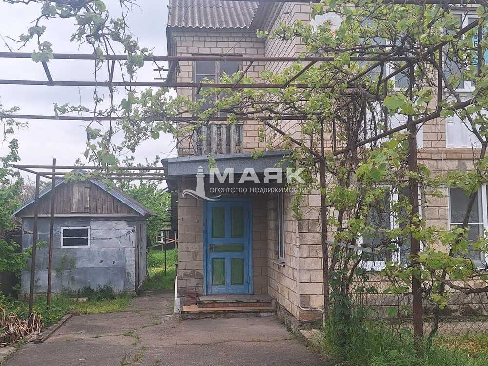 Дом 150 кв.м на участке 7.5 сот