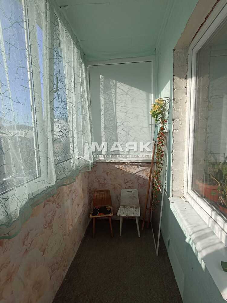 2-к. квартира 54 кв.м, 2/5