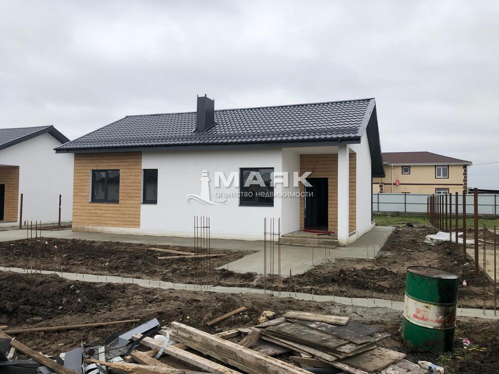 Дом 84.7 кв.м на участке 6.3 сот