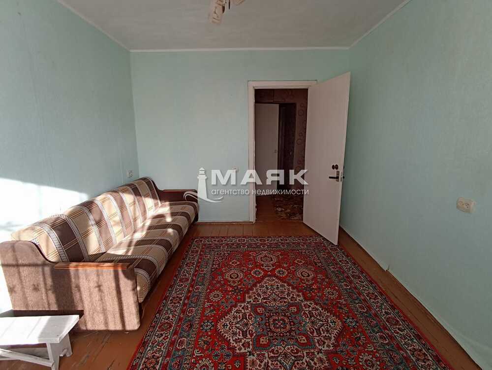 2-к. квартира 54 кв.м, 2/5