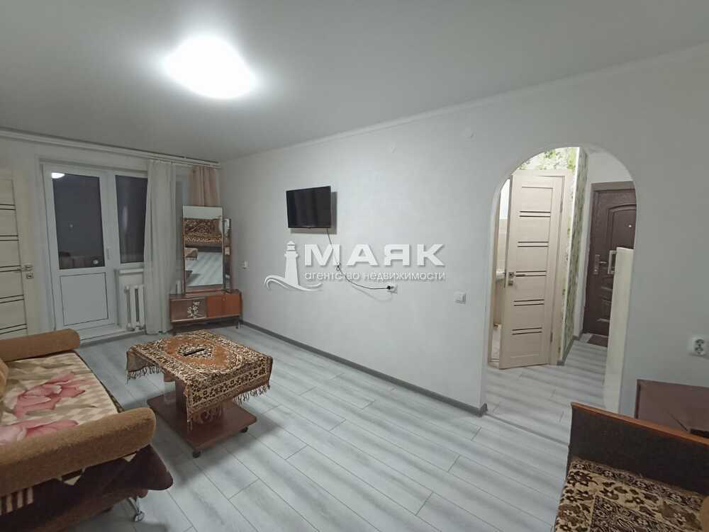3-к. квартира 43.9 кв.м, 2/2