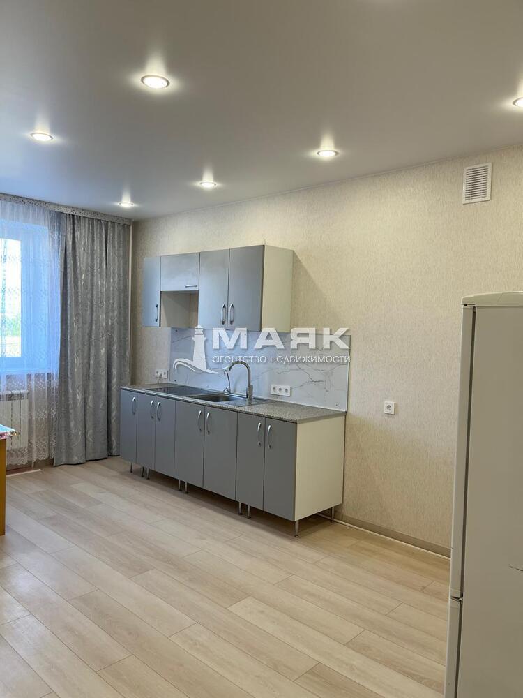 1-к. квартира 43.4 кв.м, 3/4