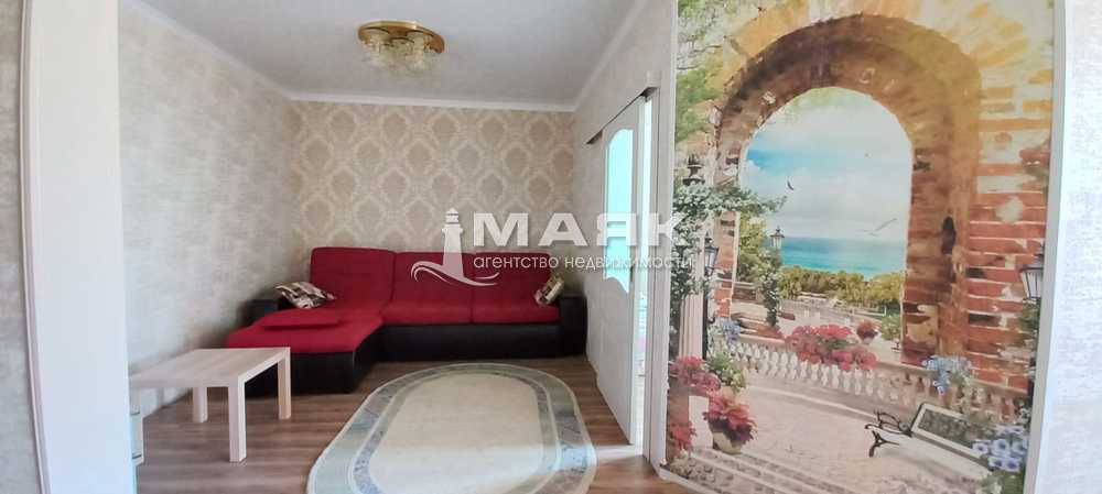 1-к. квартира 53 кв.м, 2/13