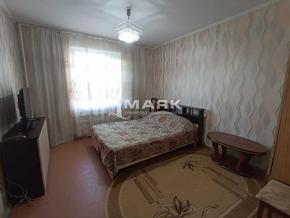 2-к. квартира 54 кв.м, 2/9