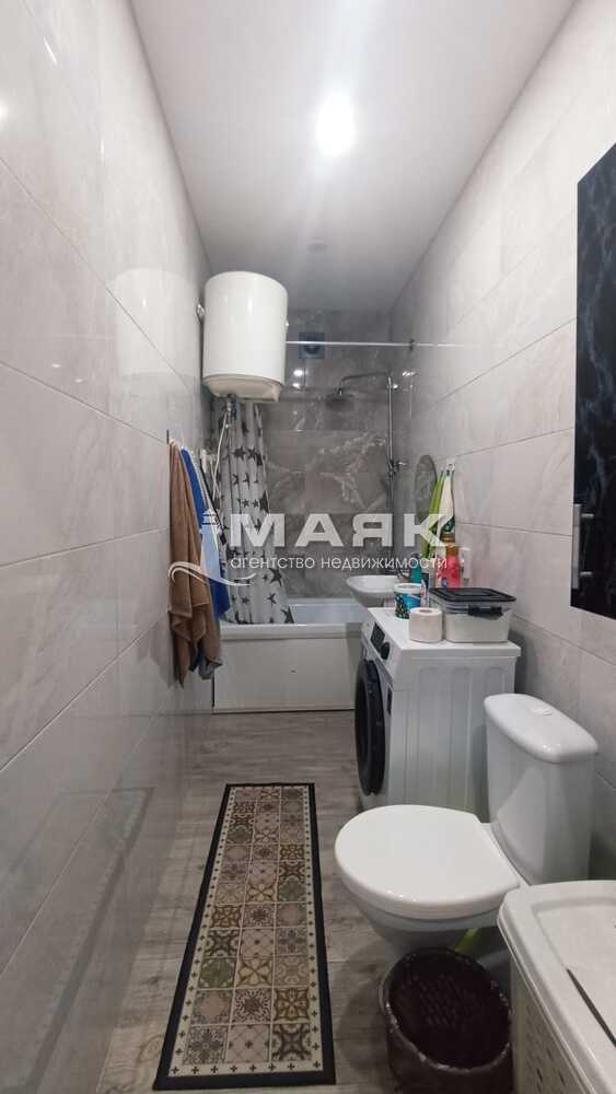 1-к. квартира 37.8 кв.м, 1/3