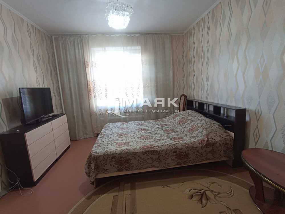 2-к. квартира 54 кв.м, 2/9