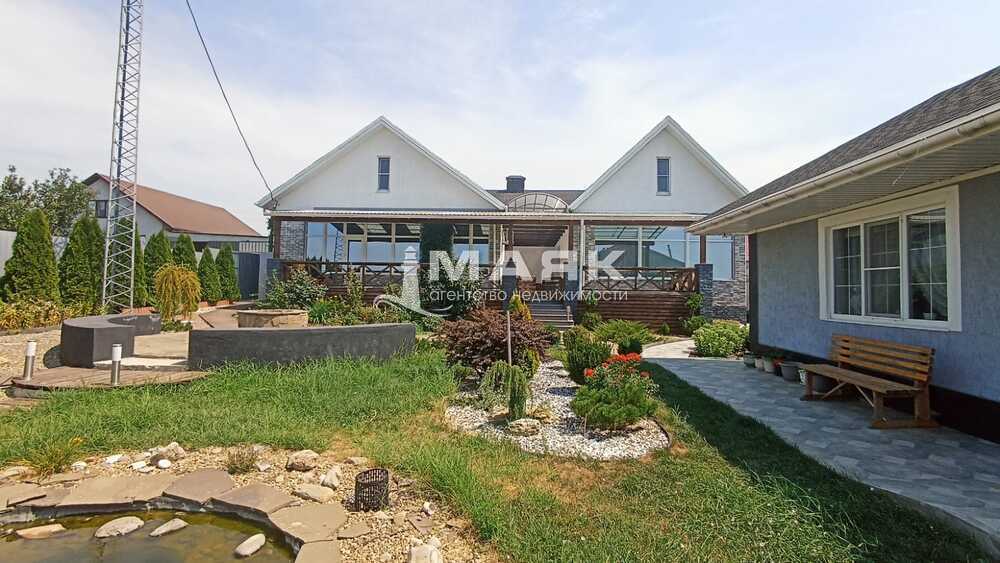 Дом 248 кв.м на участке 22 сот