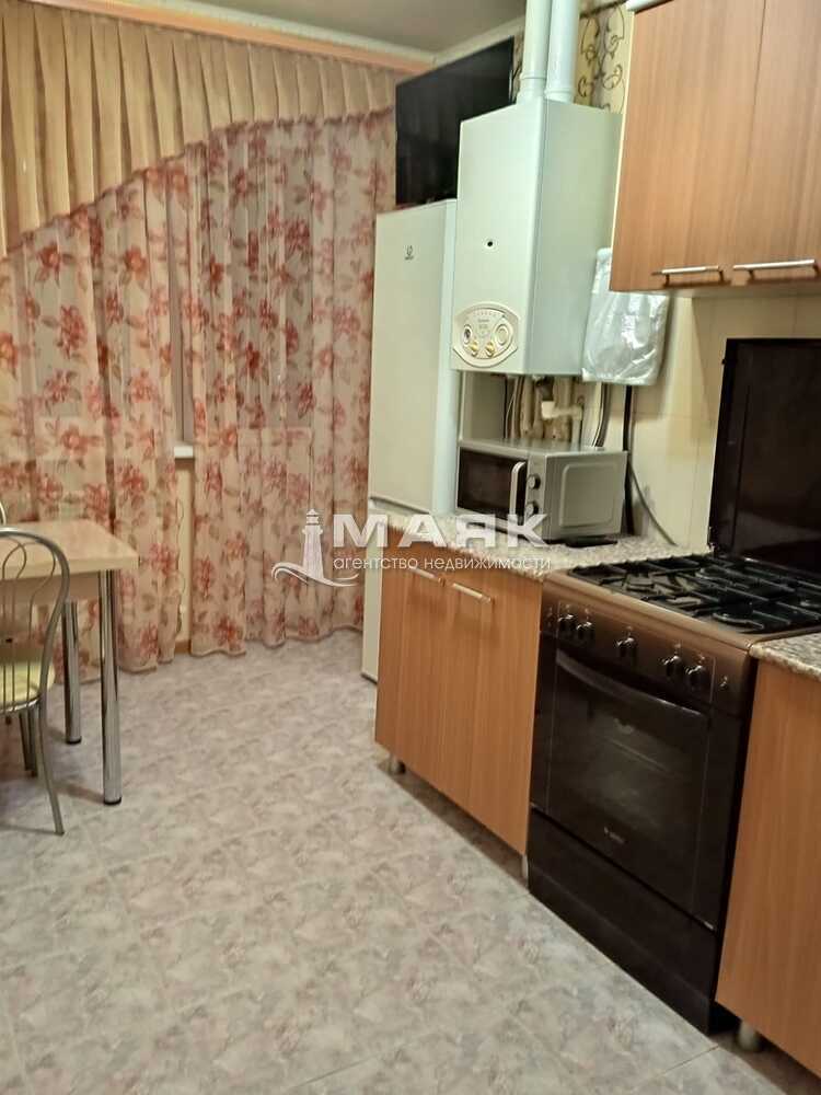 1-к. квартира 38.2 кв.м, 7/7