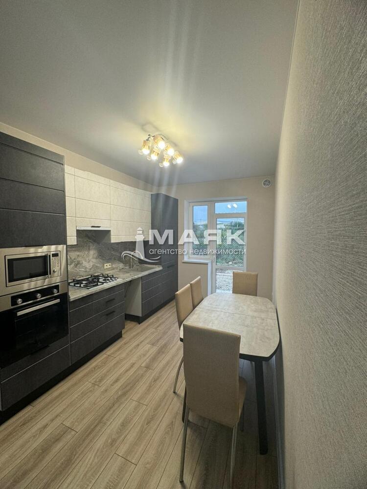2-к. квартира 58.6 кв.м, 1/1