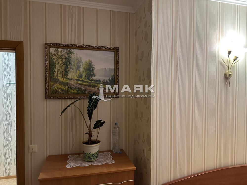 2-к. квартира 48.2 кв.м, 1/4