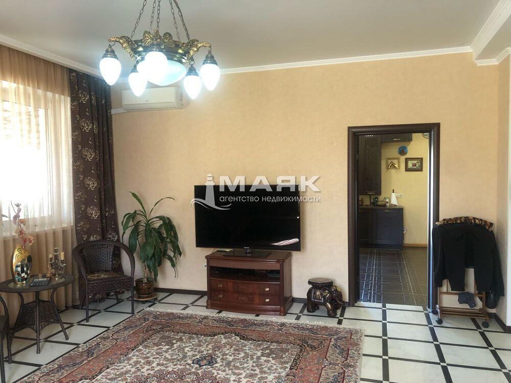 Дом 157.3 кв.м на участке 4.1 сот