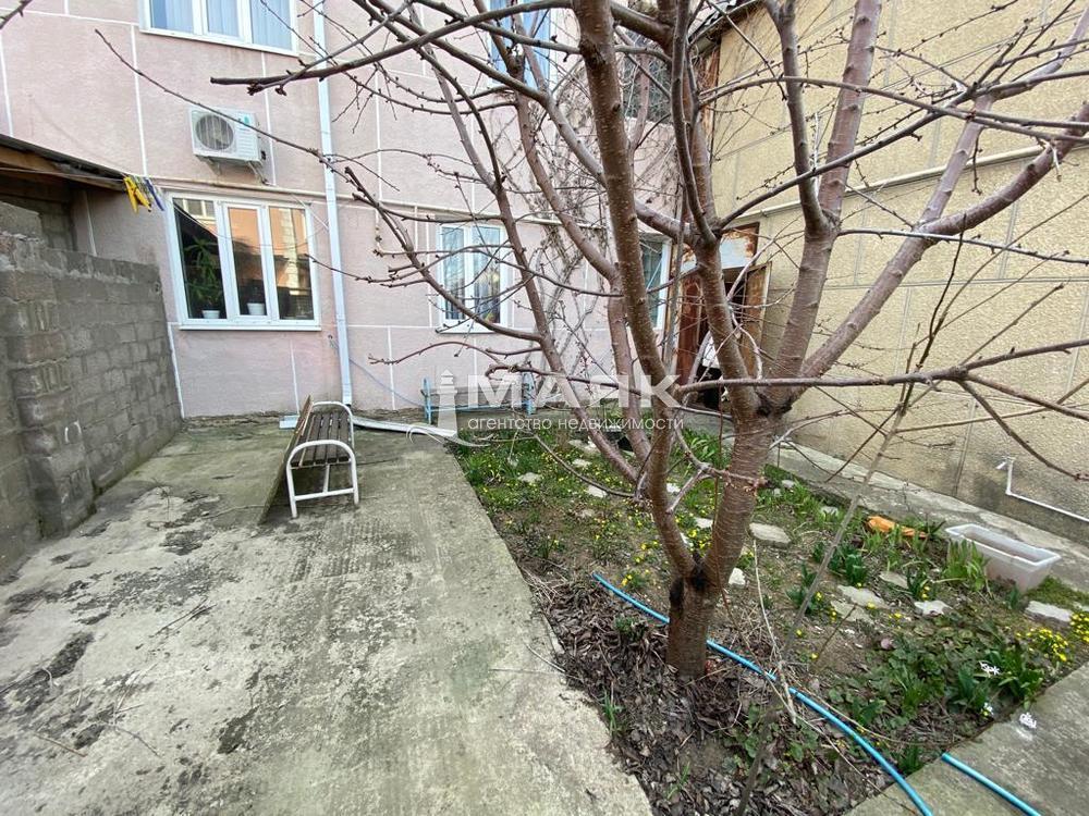 Дом 305.3 кв.м на участке 4 сот