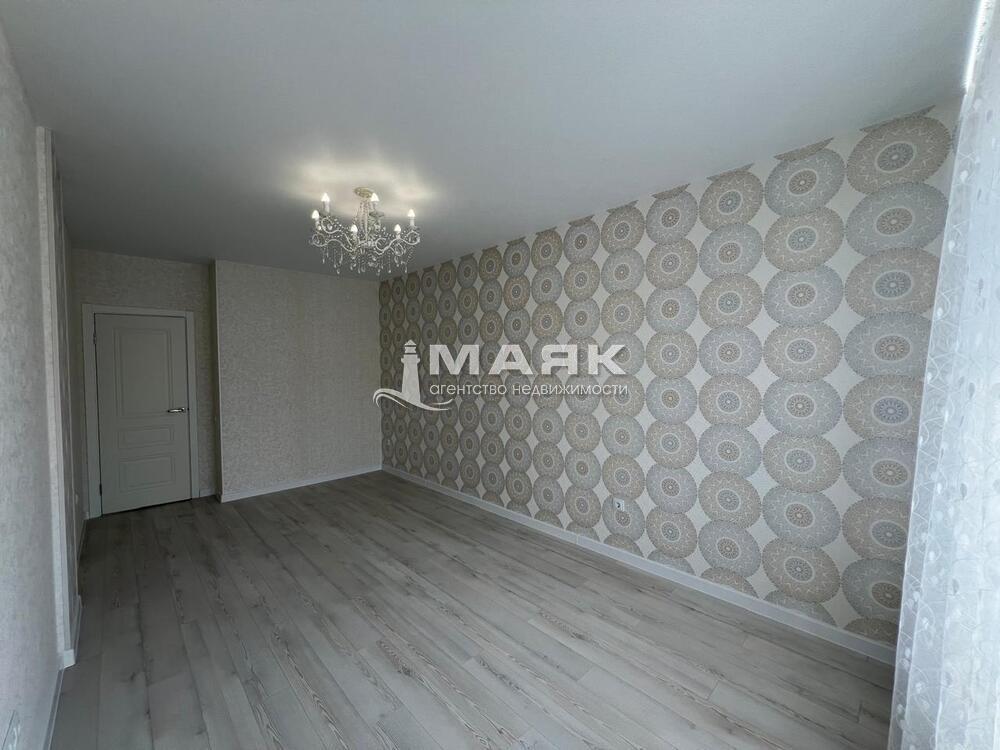 2-к. квартира 68 кв.м, 10/13