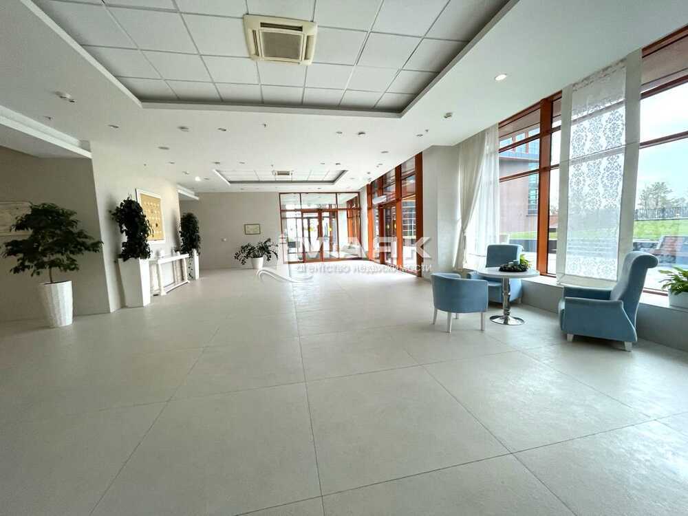 2-к. квартира 92 кв.м, 3/14