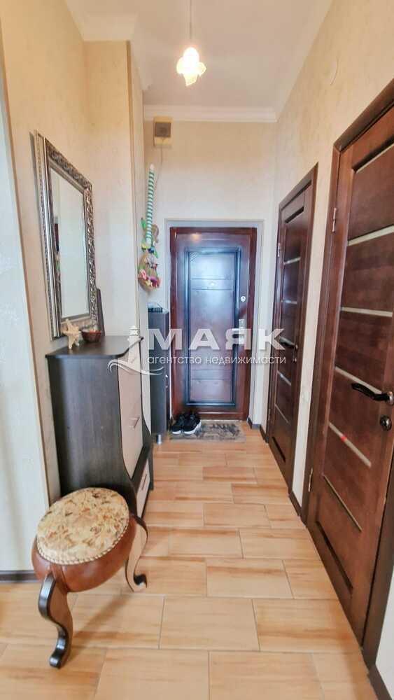 2-к. квартира 63 кв.м, 2/7