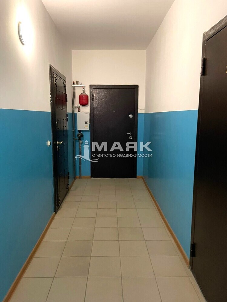 2-к. квартира 59.8 кв.м, 4/8
