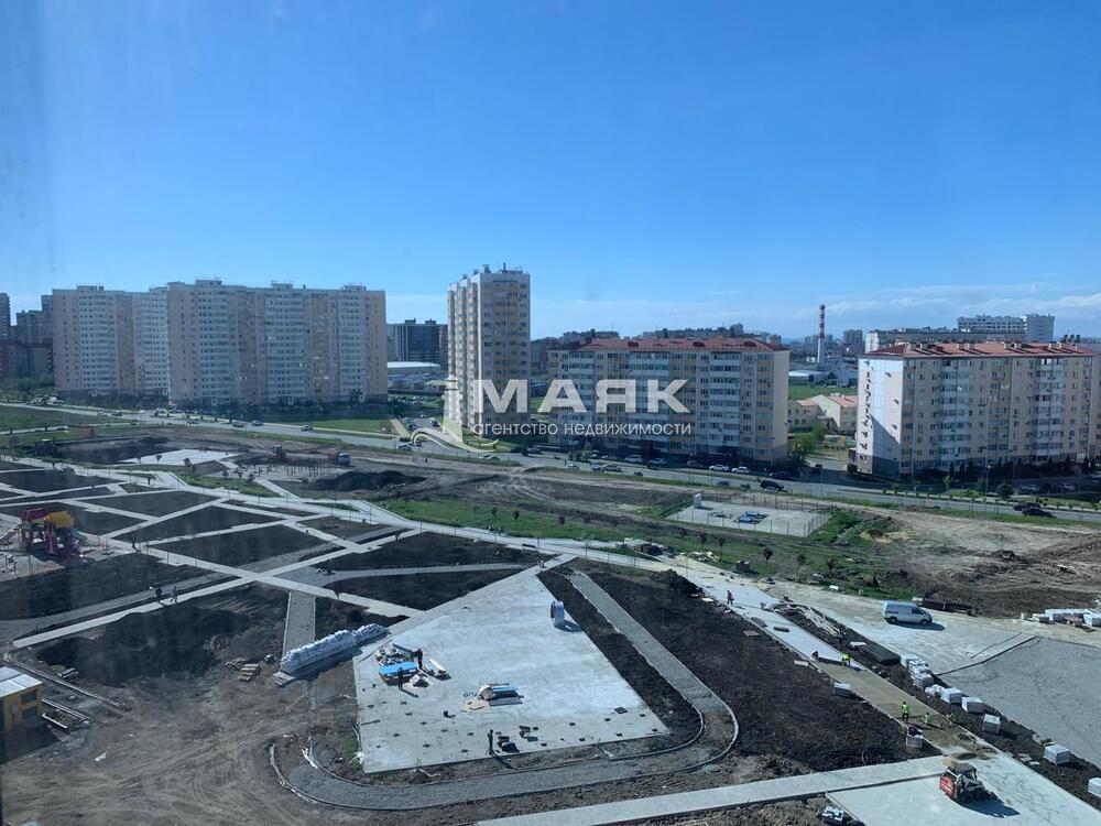 2-к. квартира 75.25 кв.м, 14/16
