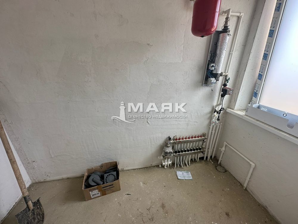 Дом 100 кв.м на участке 6 сот