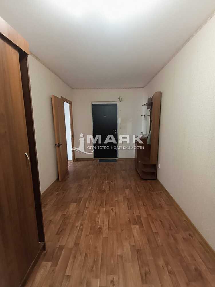 1-к. квартира 54.6 кв.м, 3/3
