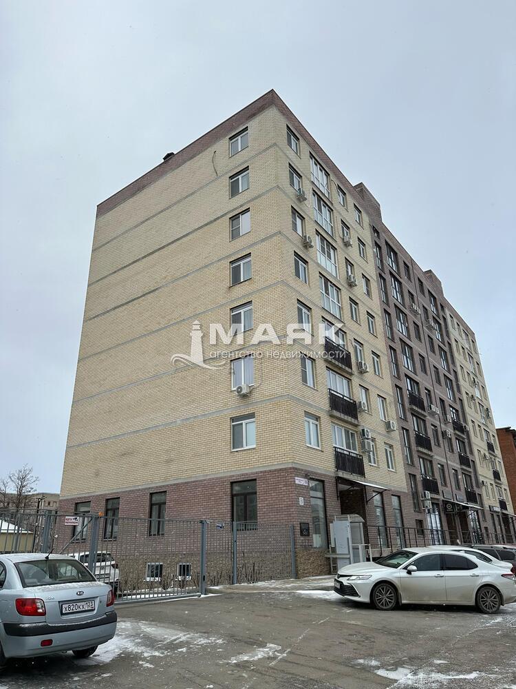 1-к. квартира 39.8 кв.м, 8/8