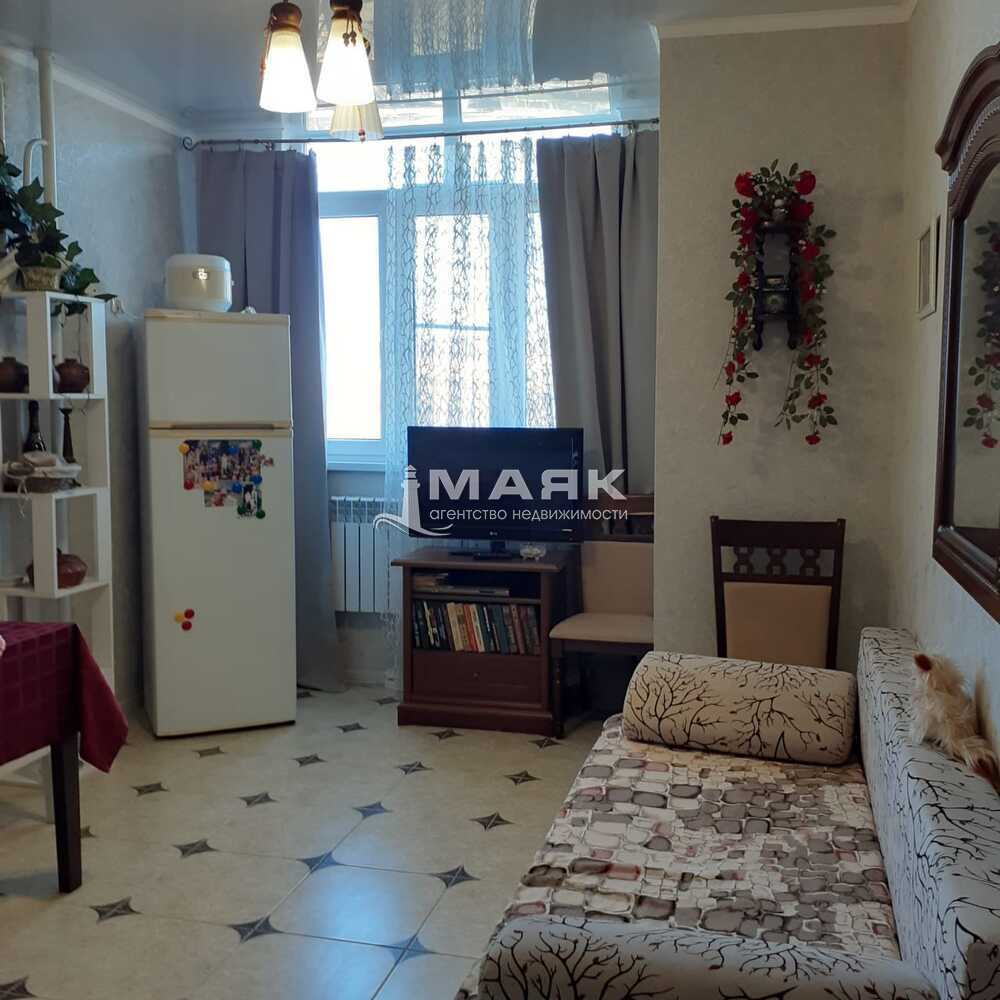 1-к. квартира 42 кв.м, 2/9