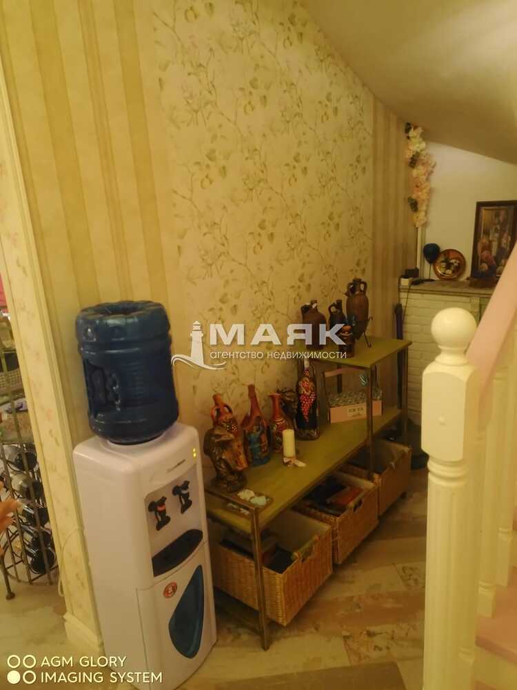 Дом 223 кв.м на участке 1 сот