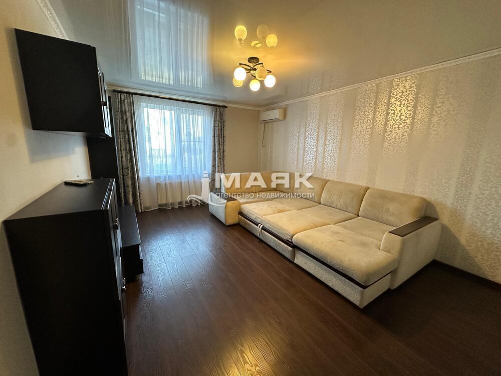 Таунхаус 283.4 кв.м на участке 4.5 сот