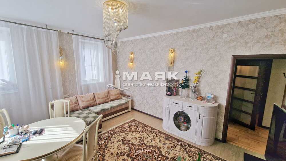 2-к. квартира 63 кв.м, 2/7