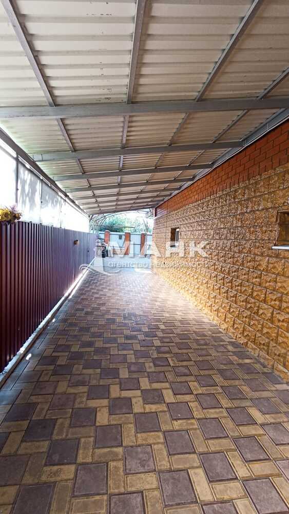 Дом 161.9 кв.м на участке 5 сот