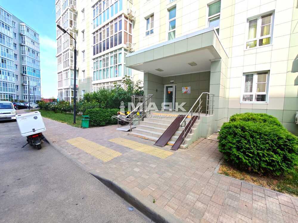 1-к. квартира 37.2 кв.м, 8/8