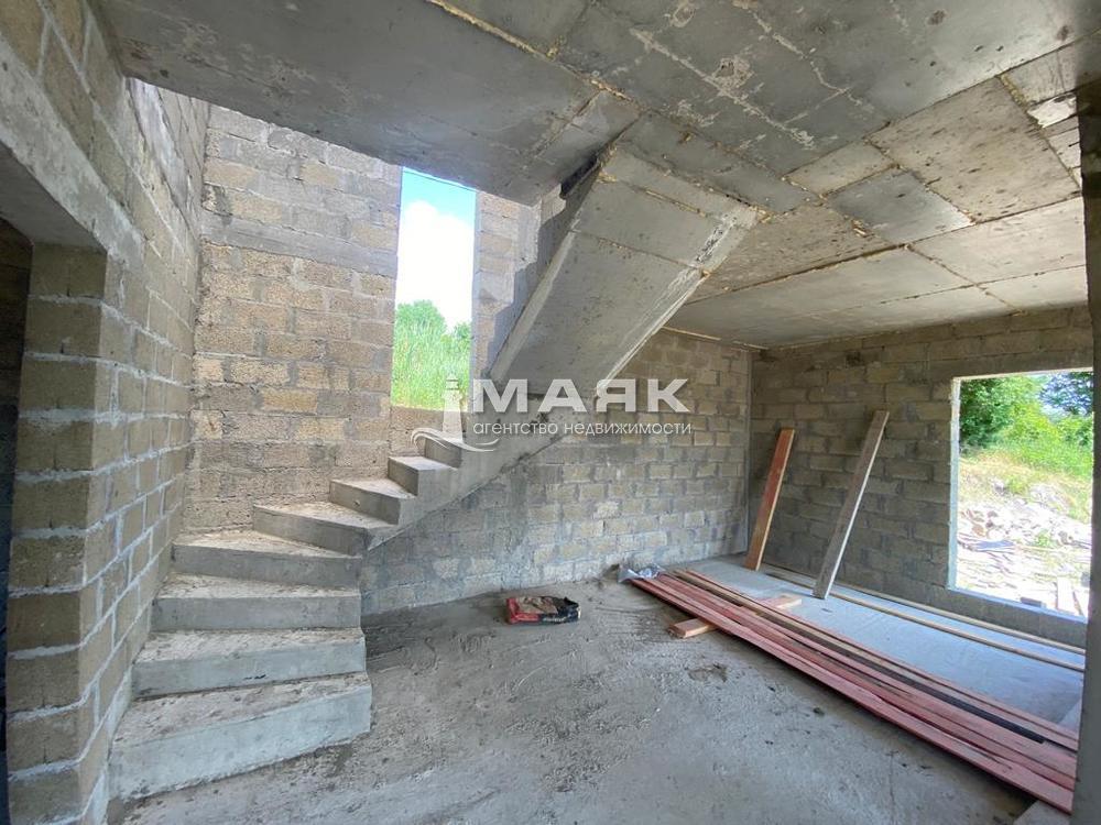 Дом 140 кв.м на участке 6 сот