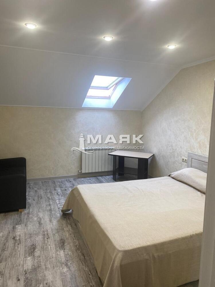 1-к. квартира 44 кв.м, 4/4