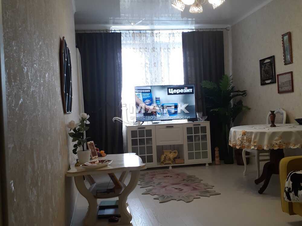 1-к. квартира 42 кв.м, 2/9