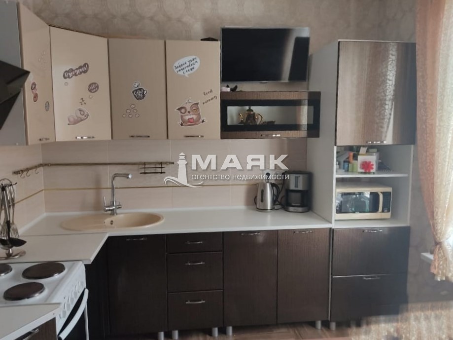 2-к. квартира 58.6 кв.м, 4/8