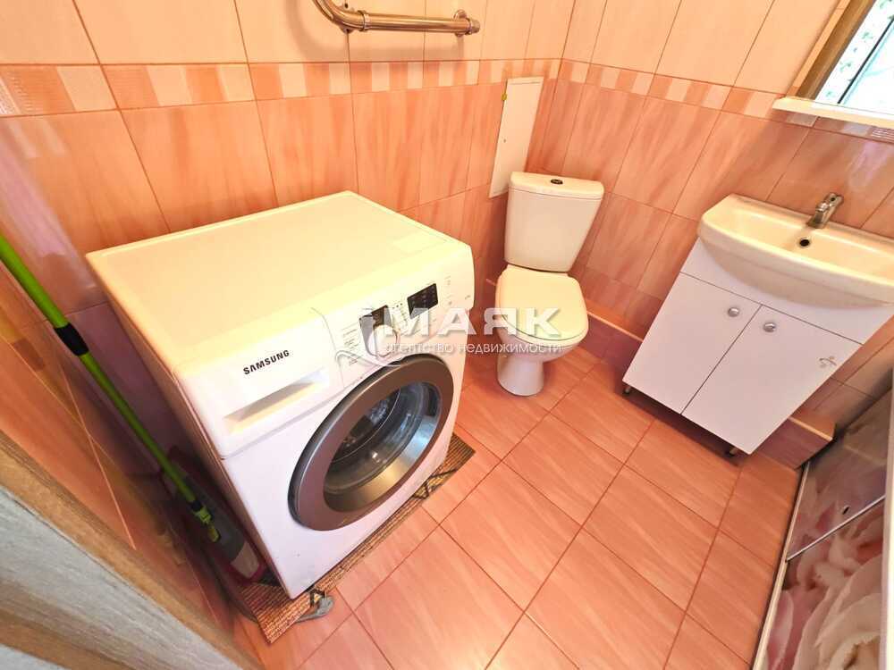 1-к. квартира 37.2 кв.м, 8/8