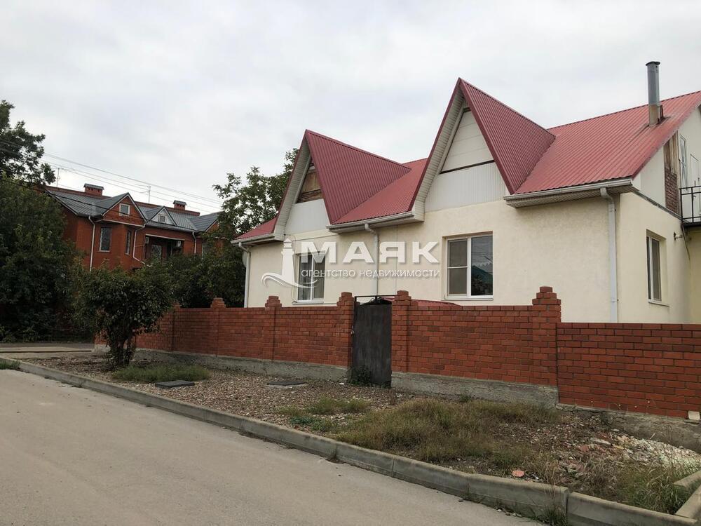 Дом 210.8 кв.м на участке 2 сот