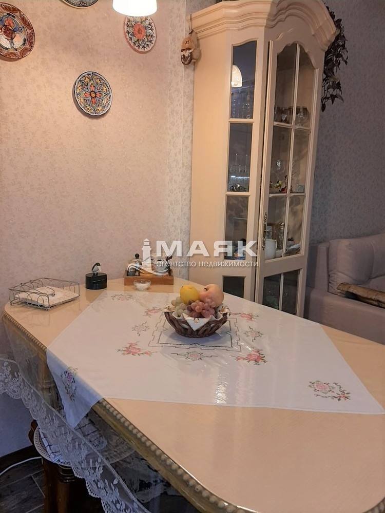 1-к. квартира 45 кв.м, 1/6