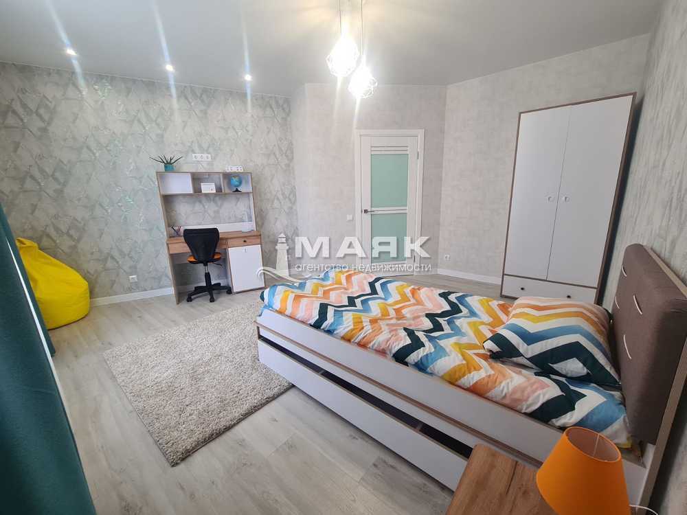 2-к. квартира 74.5 кв.м, 5/5