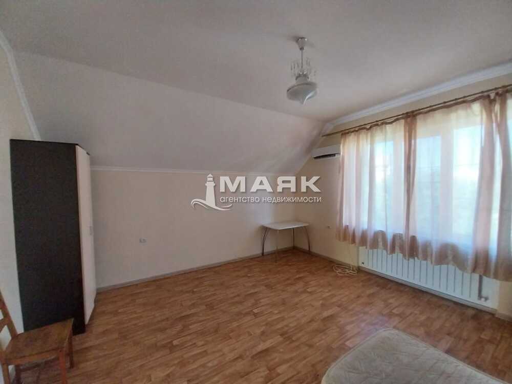 Дом 140 кв.м на участке 6 сот