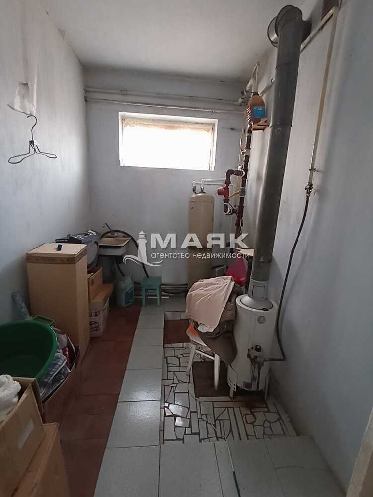 Дом 250 кв.м на участке 19 сот