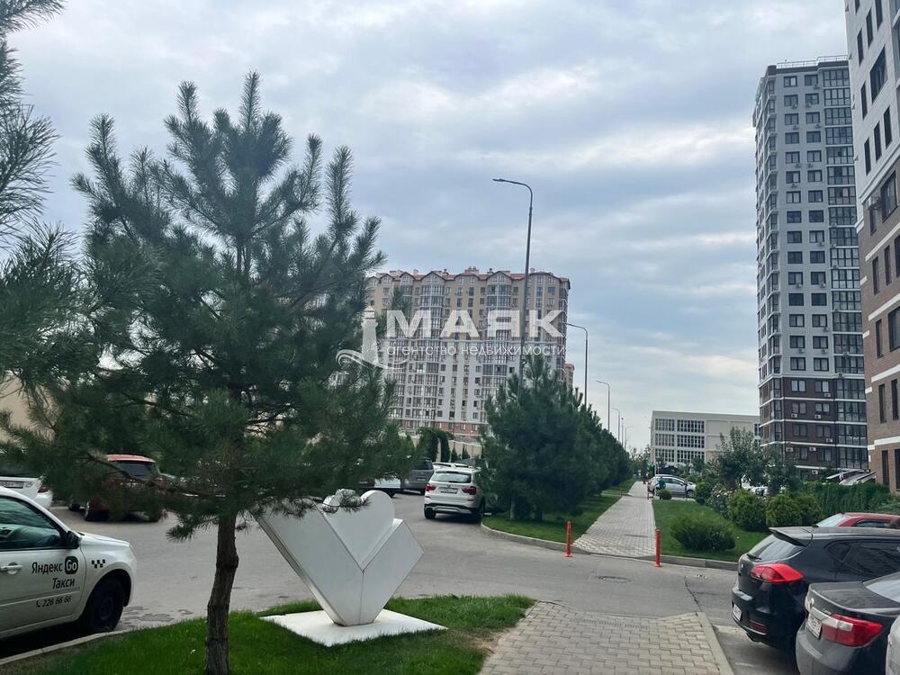 1-к. квартира 37.8 кв.м, 18/20