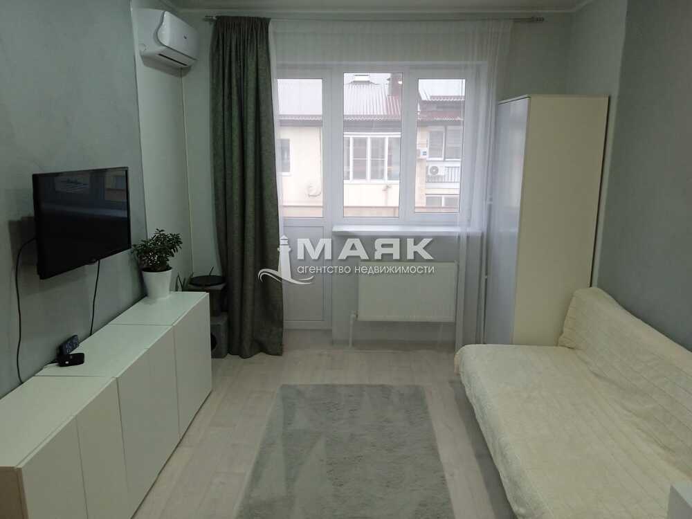 2-к. квартира 67.3 кв.м, 3/3
