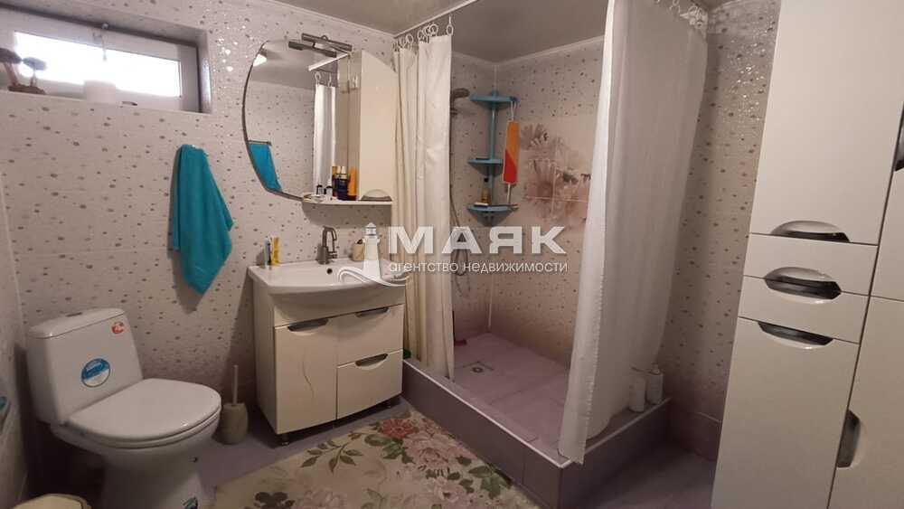 Дом 161.9 кв.м на участке 5 сот