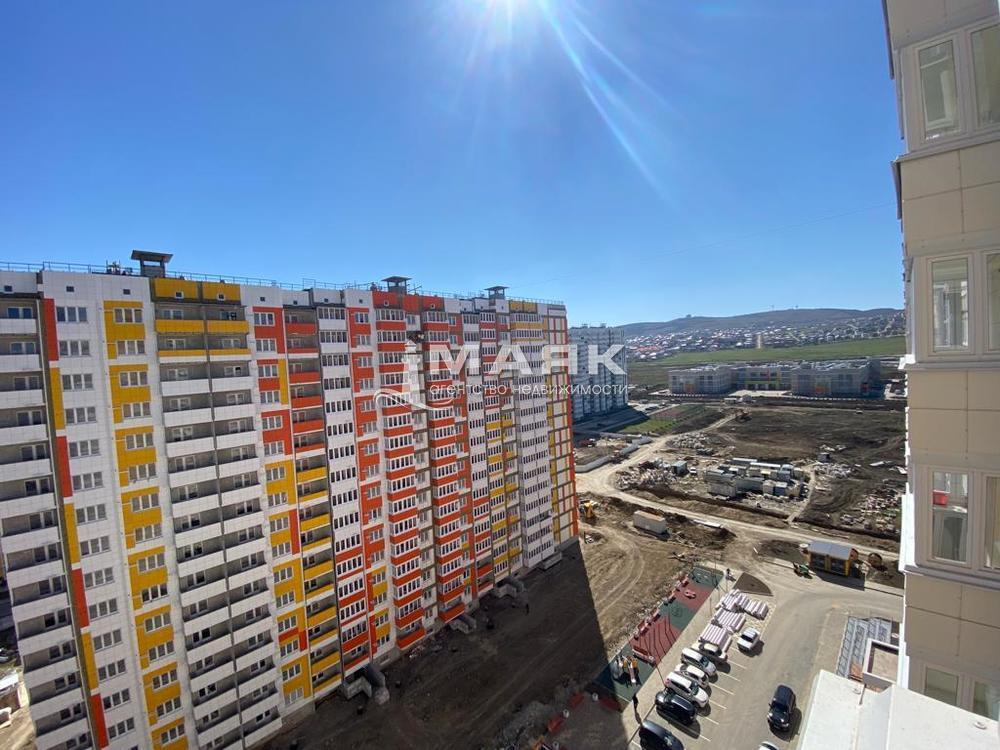 3-к. квартира 95.6 кв.м, 14/16