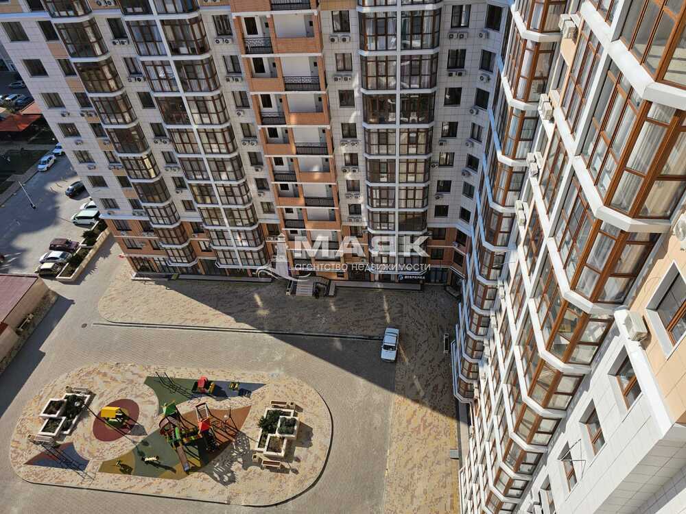 1-к. квартира 35.8 кв.м, 14/16