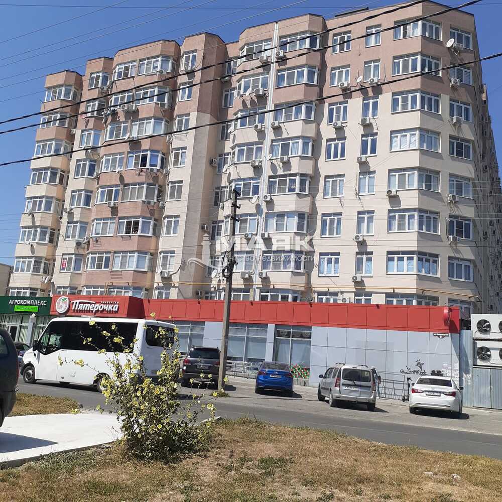 1-к. квартира 42 кв.м, 2/9