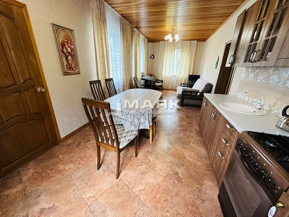 Дом 113 кв.м на участке 14 сот