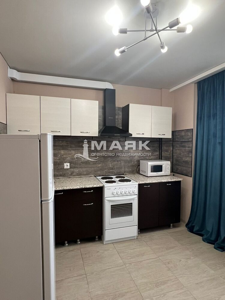 1-к. квартира 37 кв.м, 9/12